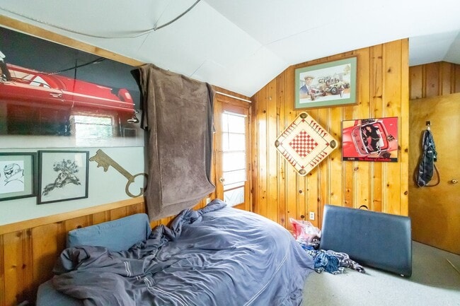 Photo - Close to Campus