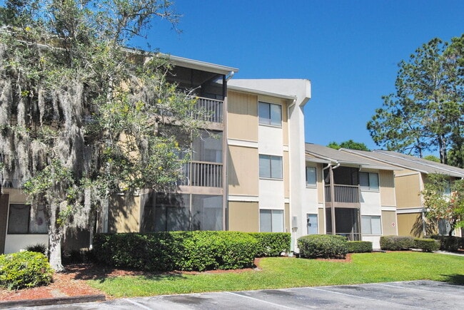 Building Photo - 13367 Arbor Pointe Cir Unit 201