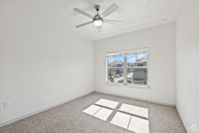 1BR, 1BA - 720SF - Bedroom