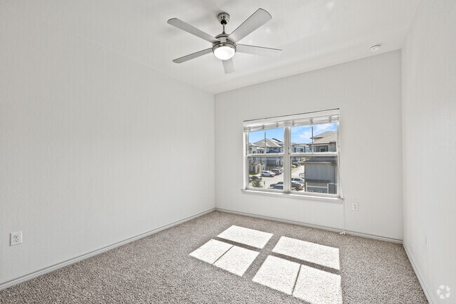 1BR, 1BA - 720SF - Bedroom - Alsbury Farms