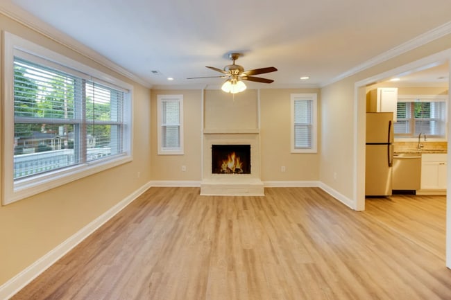 Photo - 1518 Lasalle St