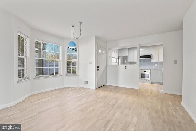 Photo - 12 Rev William L Powell Dr