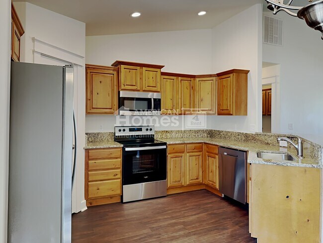 Photo - 891 S Threave Ave