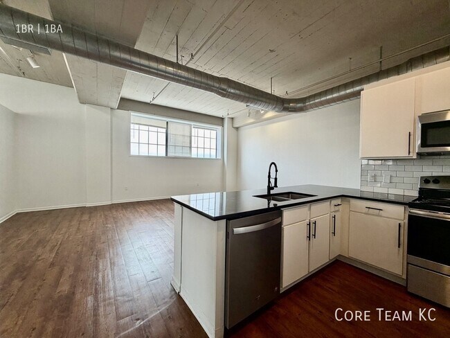 320 W 7th St Unit 507