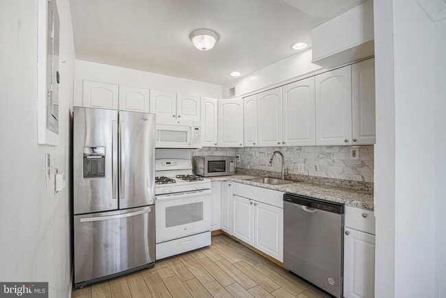 Photo - 95 E Wayne Ave Unit 209