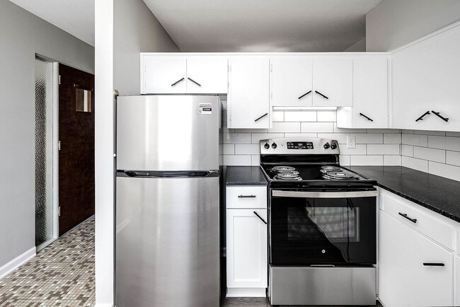 Photo - Amazing 2-Bedroom Apartment in Millard! Unit 04