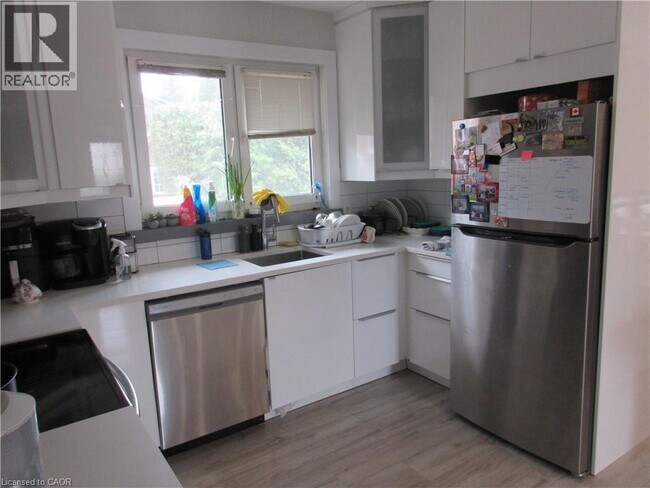 Photo - 75 Richwill Rd