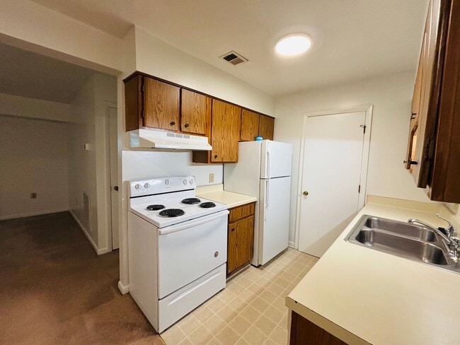 Photo - 207 Wharton St SE Unit 4