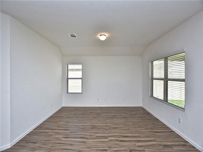 Photo - 21413 Wilmiller Ln