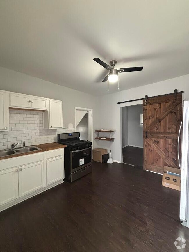 Building Photo - 1909 Coltman Rd Unit 1 Rental