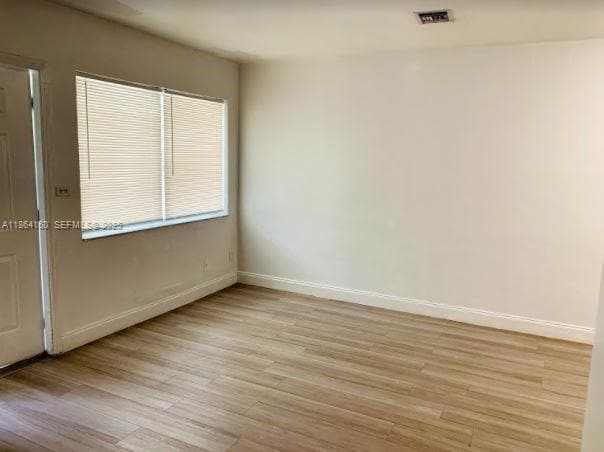 Photo - 738 NE 86th St Unidad 5