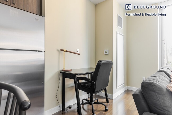 Photo - 77 Exeter St Unidad FL8-ID1178