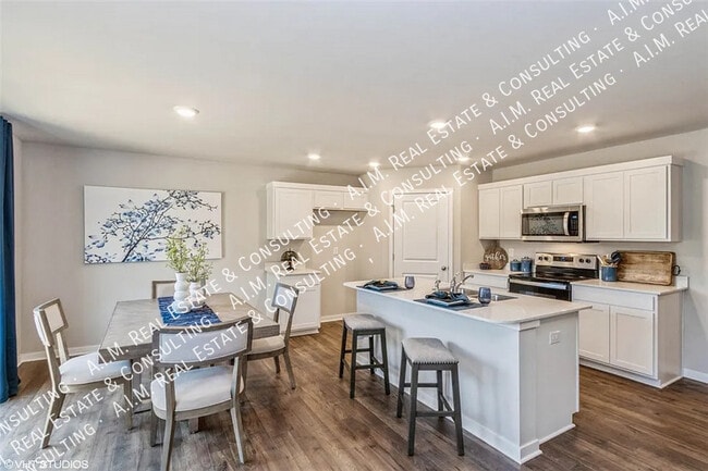 Photo - 1407 Crossing Ln