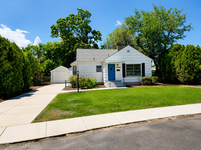 Building Photo - Recently Updated 3-Bedroom Millcreek Home with Fenced Yard