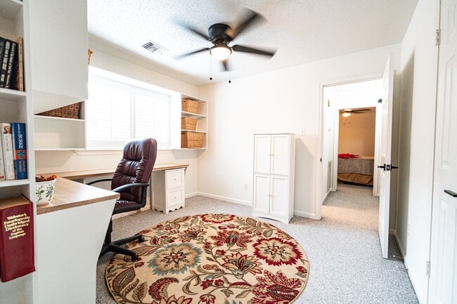 Photo - 3026 S Peach Hollow Cir