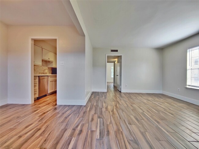 Photo - 600 19th St Unit 16