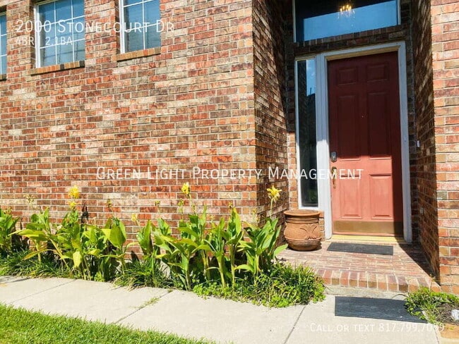 Photo - 2000 Stonecourt Dr