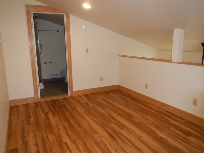 Photo - 246 Chestnut St Unit 246 Chestnut St Apt 6