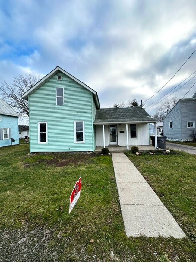 2 Bedroom 1 Bath Home Syracuse, IN - 2 Bedroom 1 Bath Home Syracuse, IN