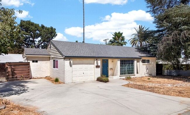 Photo - Walk to LLU! Fully-Furnished Updated Single-Story