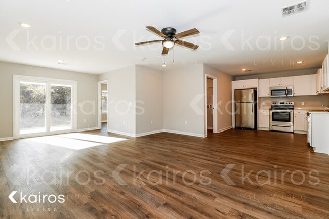 66 Cottage Grove Dr