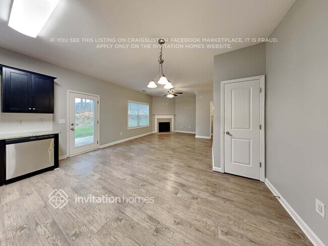 Photo - 904 Lobdale Falls Dr