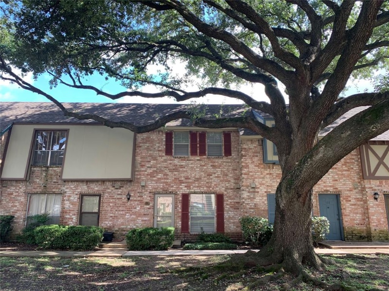 Photo - 14715 Barryknoll Ln