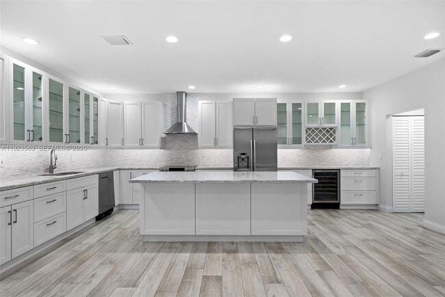 Photo - 1240 Weeping Willow Way