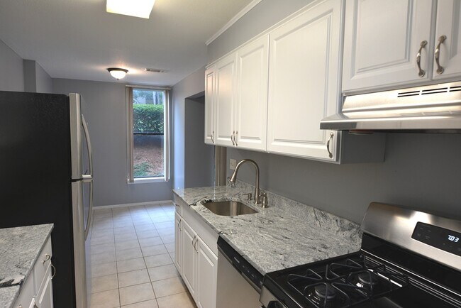 Photo - 40 Shrewsbury Green Dr Unit C