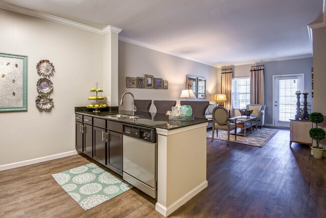 2BR 2BA 1096 sf
