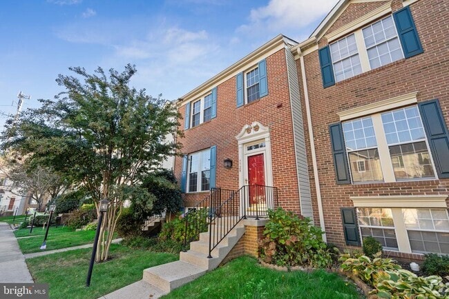 Building Photo - 7728 Effingham Square Rental