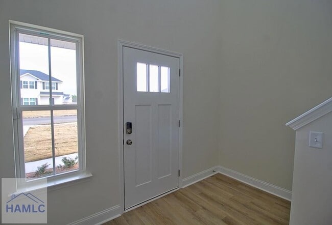 Photo - 149 W Franklin St