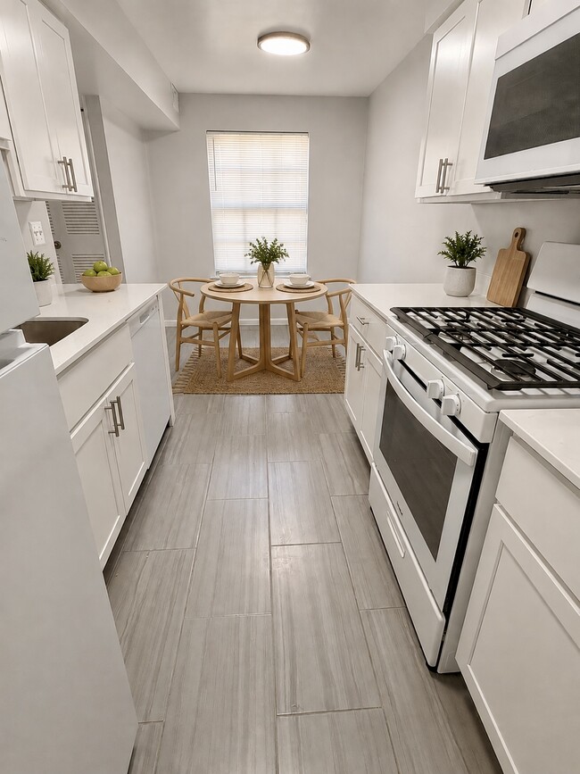 Brand New Eat-In Kitchen