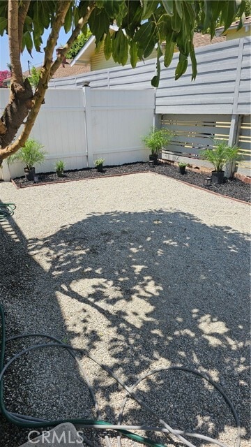 Photo - 5844 Newlin Ave