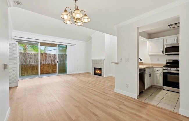 Photo - 5325 Newcastle Ave Unidad 342