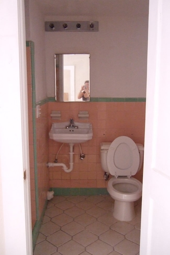 Photo - 1624 SW 10th St Unit 2