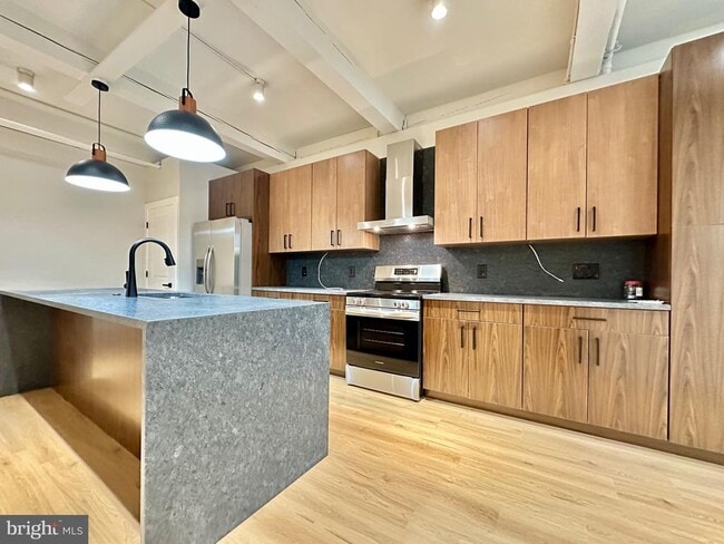 Building Photo - 14 Harvey St Unit 1C