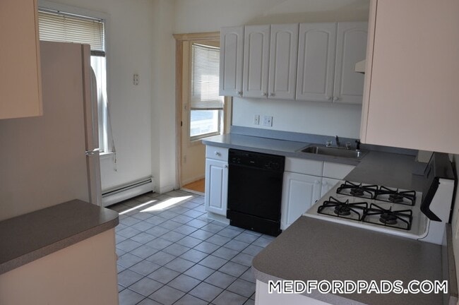 Photo - 8 Pearl St Unit 3