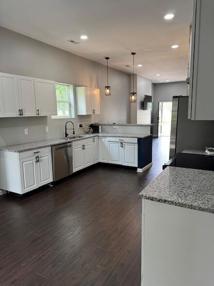 Photo - 462 S Hampton Rd