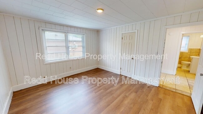 Photo - 618 N Rawls St