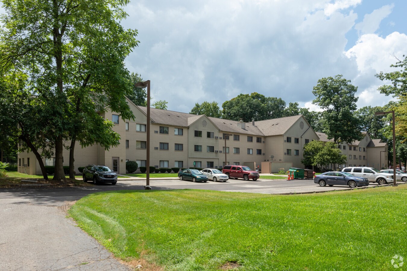 Photo - Theresa Maxis Apartments