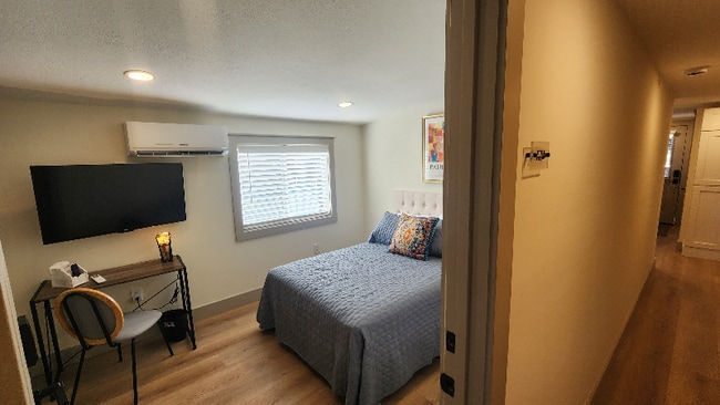 Photo - 1704 S Forest Dr