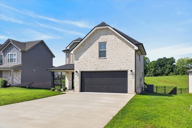 Photo - 393 Frontier Dr