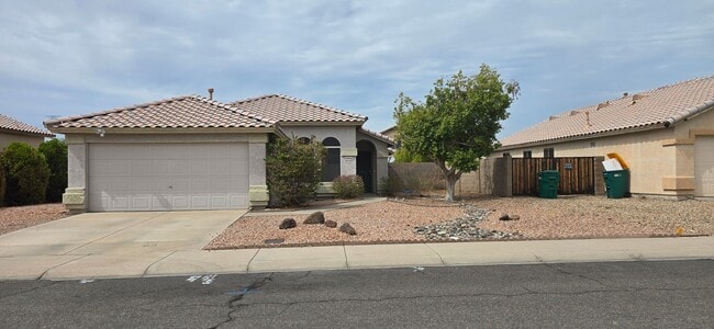 Building Photo - 10936 W Vista Ave