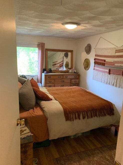Photo - 102 Turkey Hill Rd - Utilities Included!