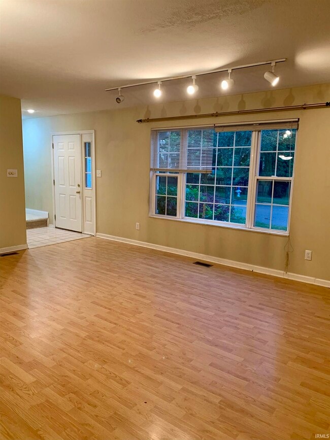 Photo - 3882 Claybridge Dr