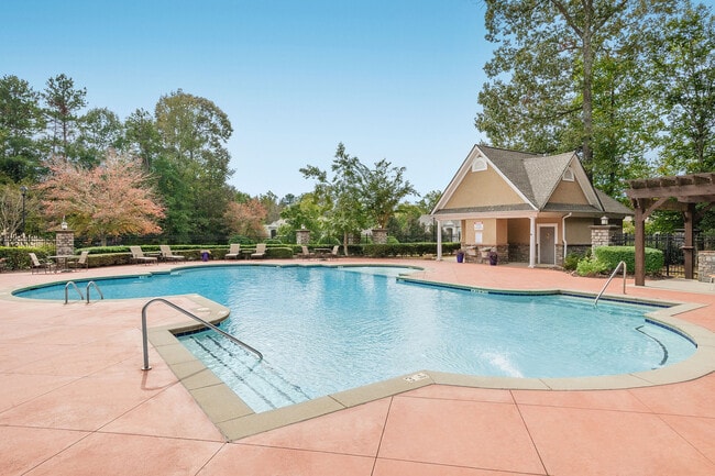 C203310_POOL_01 - Villas at West Ridge