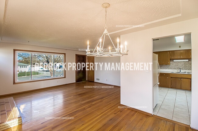 Photo - 416 N Bannen Rd