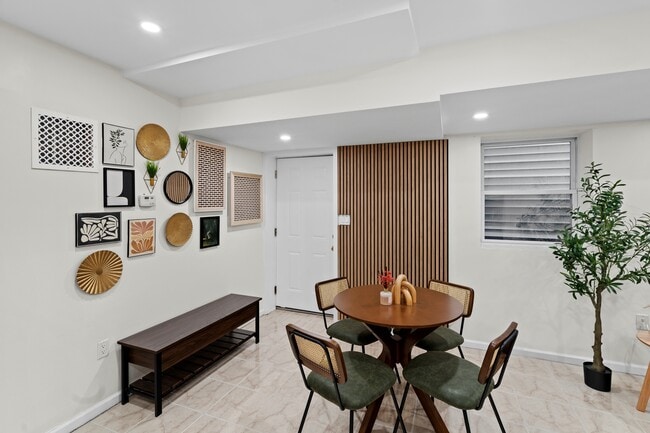 Photo - 303 Arlington Ave Unit 1