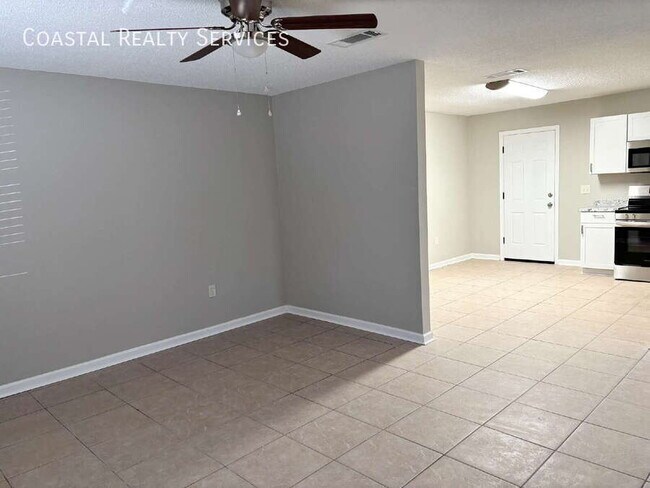 Photo - 316 Lewis St